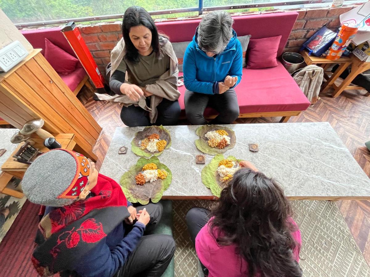 Jibhi Thepahadians Food & Stay מראה חיצוני תמונה