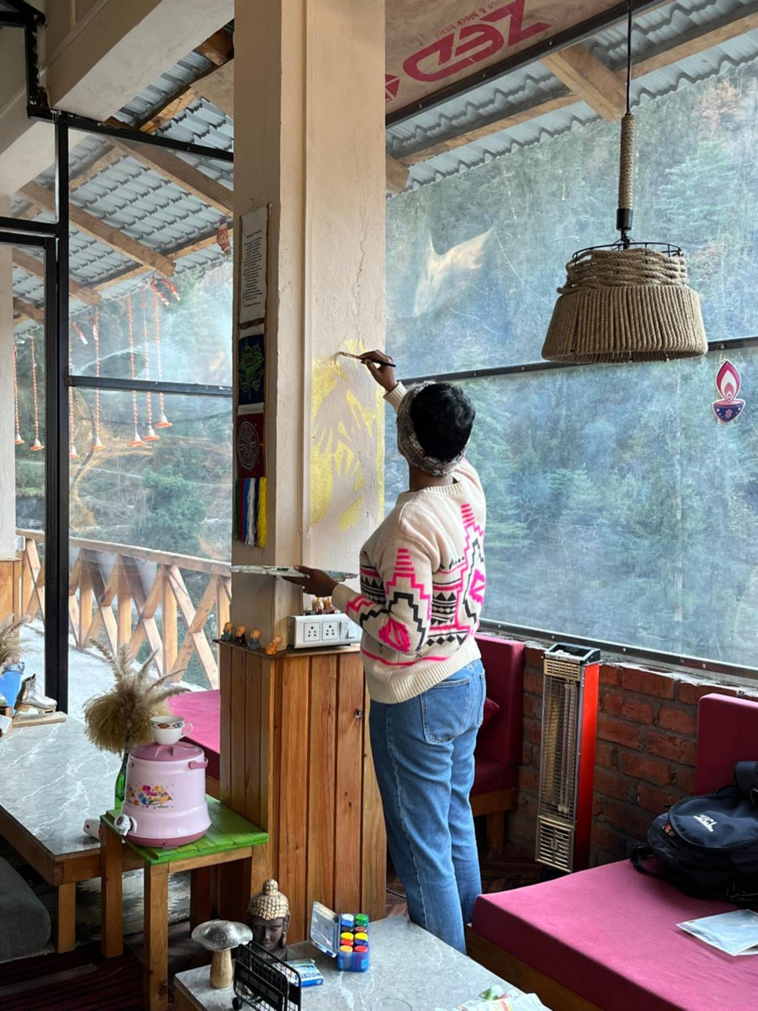 Jibhi Thepahadians Food & Stay מראה חיצוני תמונה